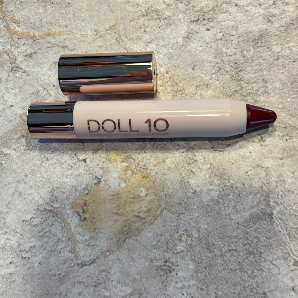 Doll 10 Lip Crayon I Can!